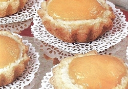 Рецепт: Кексы с персиками