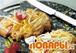 Бутерброд с ростками и пикулями