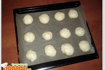 Шаг 3: Когда тесто подойдет слегка перемесить …