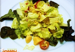 Рецепт: Лёгкий салат из морских гребешков