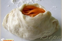 Шаг 3: Смазать руки растительным маслом и …