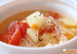 Рецепт: Быстрый и простой суп с квашеной капустой