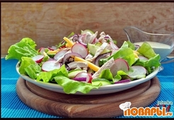 Салат с редисом