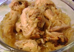 Рецепт: Курица в "луковом море"