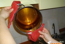 Шаг 1: В кастрюльке, которую можно будет …