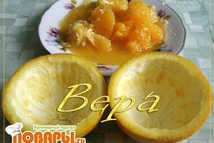 Шаг 1: Апельсины разрезать пополам, аккуратно вынуть …