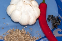 Шаг 8: Заливаем холодной водой, так что …