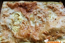 Шаг 4: Опять прикрываем листом лаваша, смазываем …