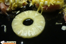 Шаг 3: Мешать до загустения соуса: Посолить …