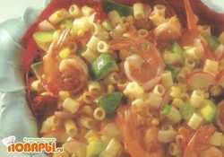 Рецепт: Креветочный салат с кукурузой и авокадо