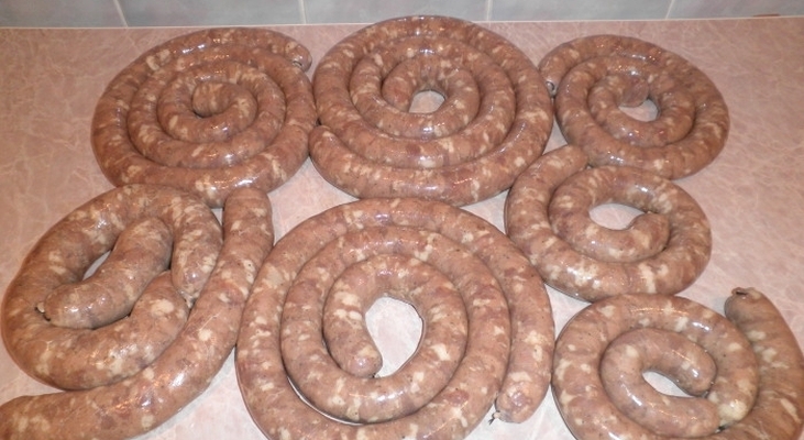 Колбаса домашняя