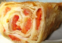 Рецепт: Рулетики из лаваша с красной рыбой