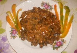 Гусиные пупочки в сметанном соусе