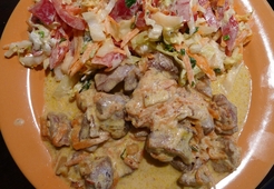 Индейка в сметане с чесноком и розмарином