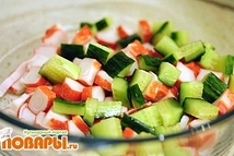 Шаг 2: Огурцы можно взять любого сорта. …