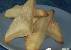 Рецепт: Хлебцы с кунжутом