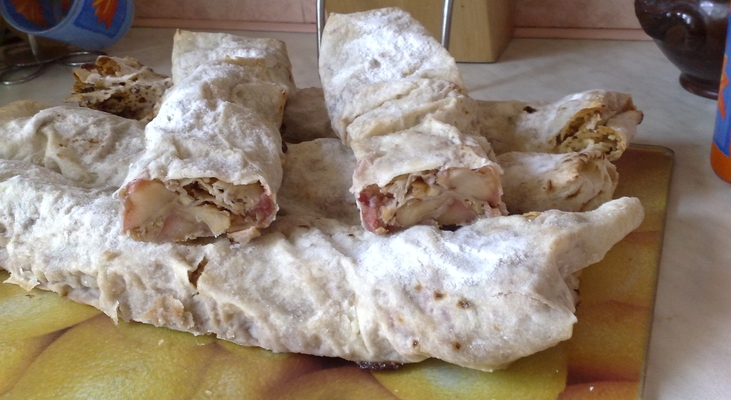 Штрудель из лаваша (диетический блиц-рецепт)