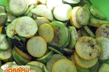 Шаг 3: Сюда же положить растительное масло, …