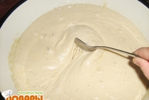 Шаг 2: Накрываем чистым полотенцем и ставим …