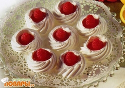 Рецепт: Розочки из безе