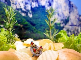 Маленькие люди в огромной вселенной