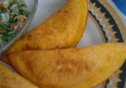 Рецепт: Эмпанадас дэ маис с курицей