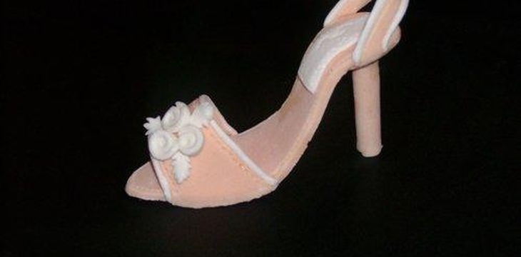 Шаг №7 Туфелька из мастики от Annula