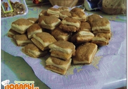 Рецепт: Слойки с медом и орехами