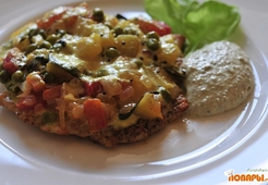 Куринная отбивная «Месье Корше» с овощами и соусом 