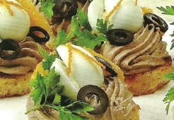 Тортики с перепелиными яйцами