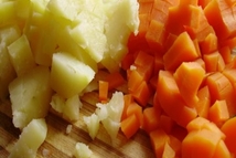 Шаг 3: Морковь будет «выступать колбасой», придаст …