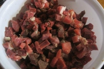 Шаг 1: Очистить картофель. Мясо,