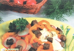 Салат из редиса с печенью