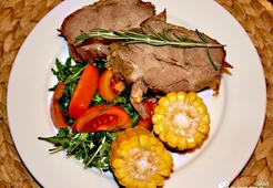 Свинина, тушеная в пряностях