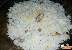 Рецепт: Плов с орехами и изюмом