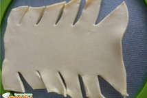 Шаг 1: В фарш добавим мелко порезанные …