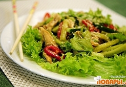 Салат с курицей  «Гонконг»