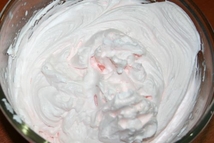 Шаг 6: Взбиваем сливки с сахарной пудрой+ …