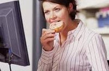 Когда мы чаще всего переедаем?