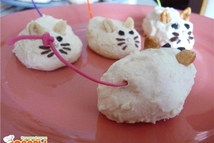 Шаг 3: Делаем "мышатам" дырки сзади и …