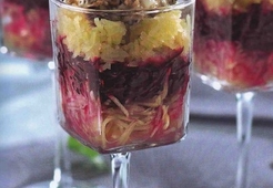 Свекольный салат с заправкой из хрена 