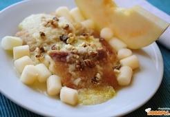 Пангасиус с соусом из дыни