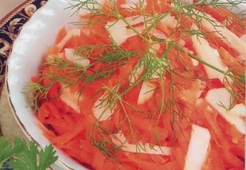 Салат из моркови, яблок и хрена