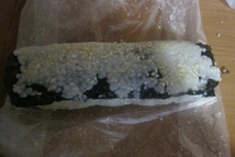 Шаг 7: Свернуть. Порезать на порционные куски …