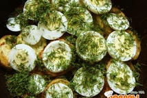 Шаг 2: Обжаренные кабачки разделить на две …