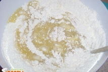 Шаг 11: Добавить соду, гашеную уксусом, и …