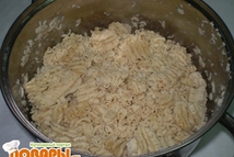 Шаг 1: Для начала приготовления нужно измельчить …