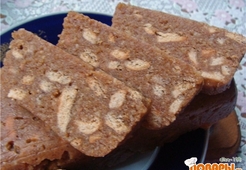 Сладкая колбаска из ирисок