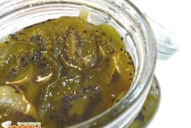 Шаг 2: Из лимона выдавить сок, добавить …