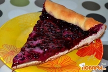 Шаг 6: Перед подачей можно посыпать пирог …